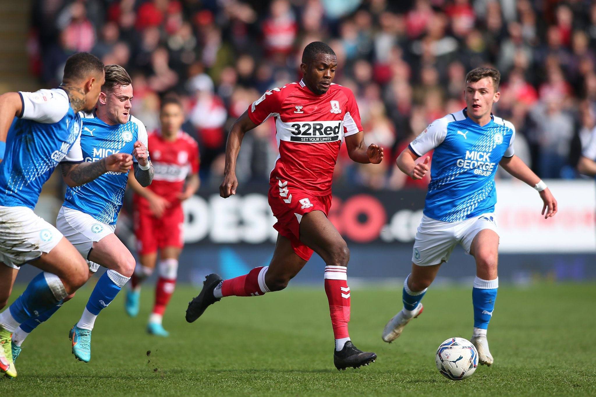 关于斯旺西城精彩逆袭，重燃英冠升入英超信心的信息