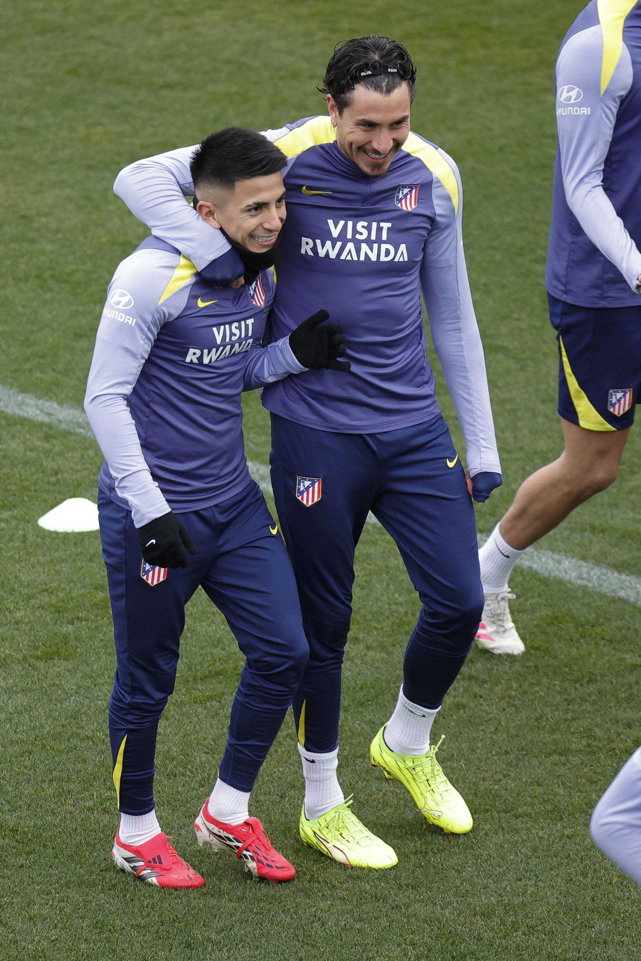 马德里竞技主帅点名批评懒惰球员，威胁开除(马德里竞技球员名单最新)