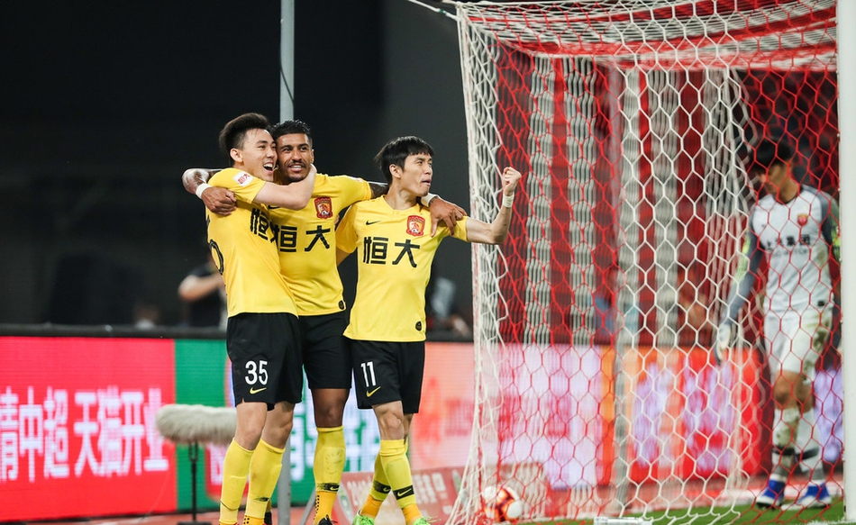 关于马里尼奥助球队夺冠，山东鲁能取得胜利的信息